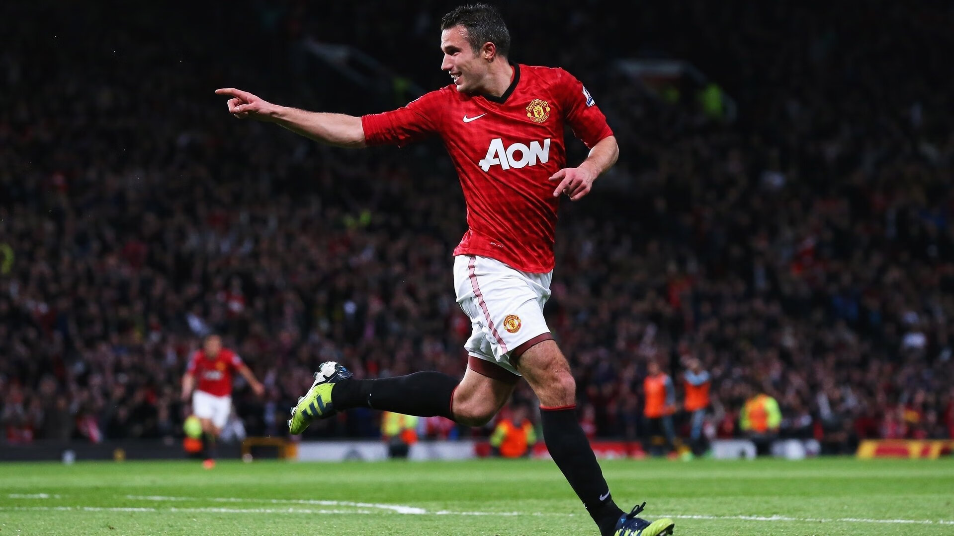 传奇谢幕，足球巨星李明举行盛大退役仪式【yy易游体育】