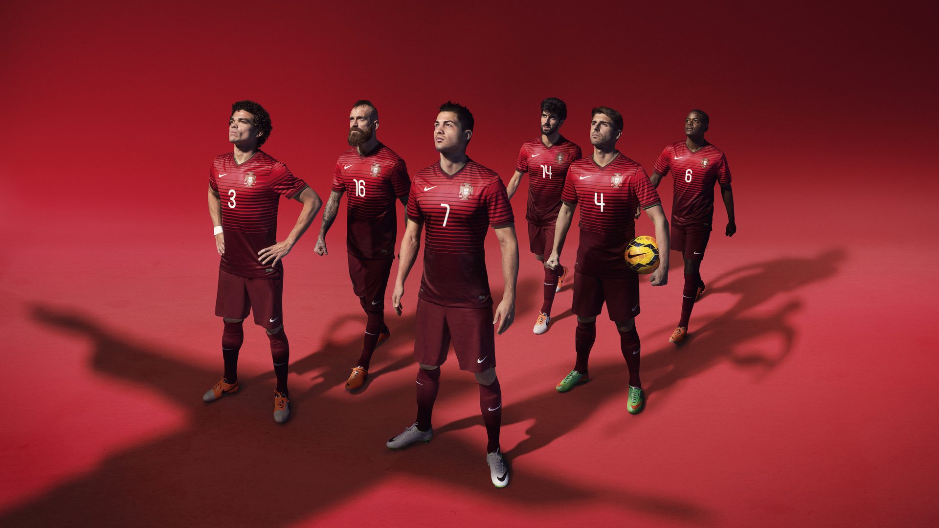 纳达尔关键破发点力挽狂澜,鏖战五盘晋级法网半决赛